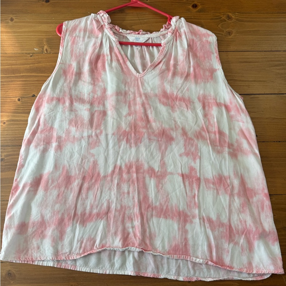 Time and Tru Pink and White Tie-Dye‎ Sleeveless Top
